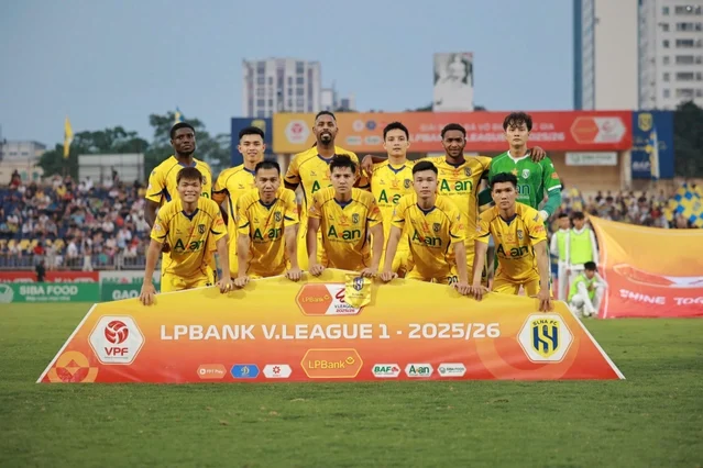 Tại sao SLNA nguy cơ không được dự V.League?